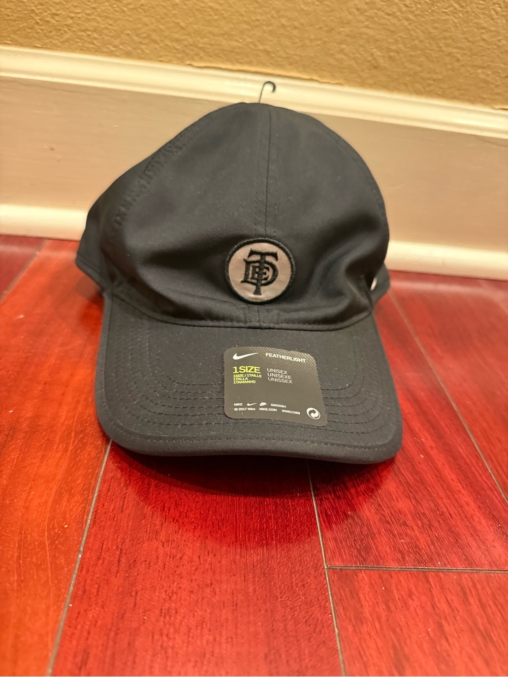 Nike Kendrick Lamar Collab TDE
Featherlight Dri-Fit Hat